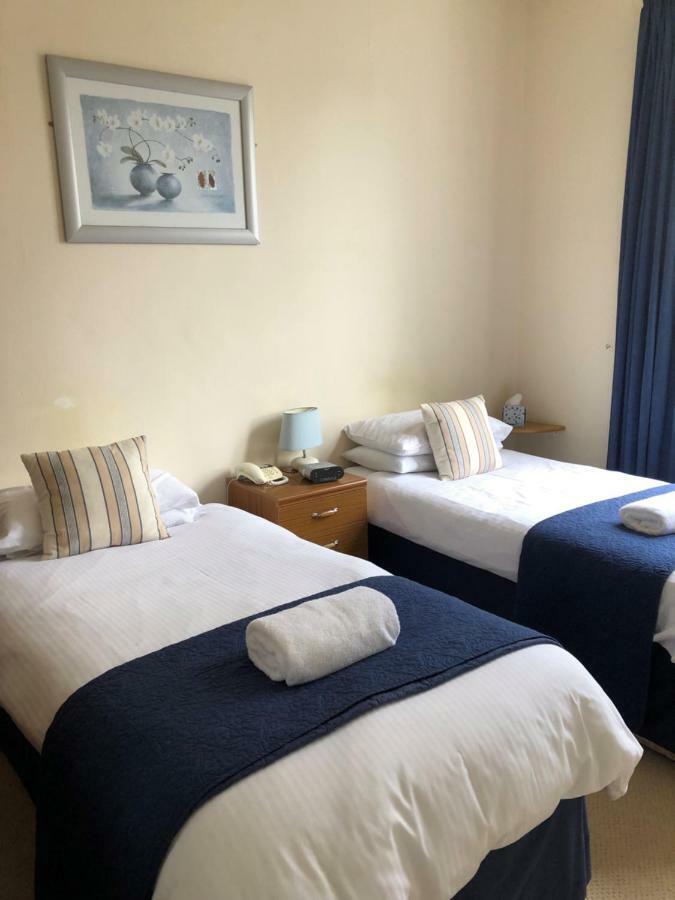 Green Tree Hotel 皮布尔斯 外观 照片